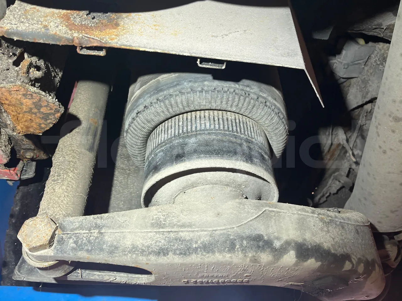 Iveco Citelis PS09D1/80 - EUR5 - 213kW - 10.460m - axle 2 shock absorbers 1 right