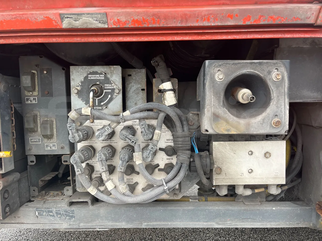 Iveco Citelis PS09D1/80 - EUR5 - 213kW - 10.460m - under carpet photo