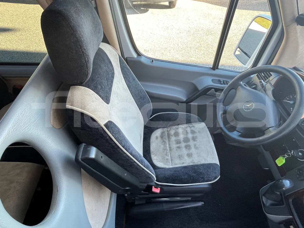 Mercedes-Benz Sprinter D'Auria - EUR5 - 140kW - 7.543m - driver's seat photo