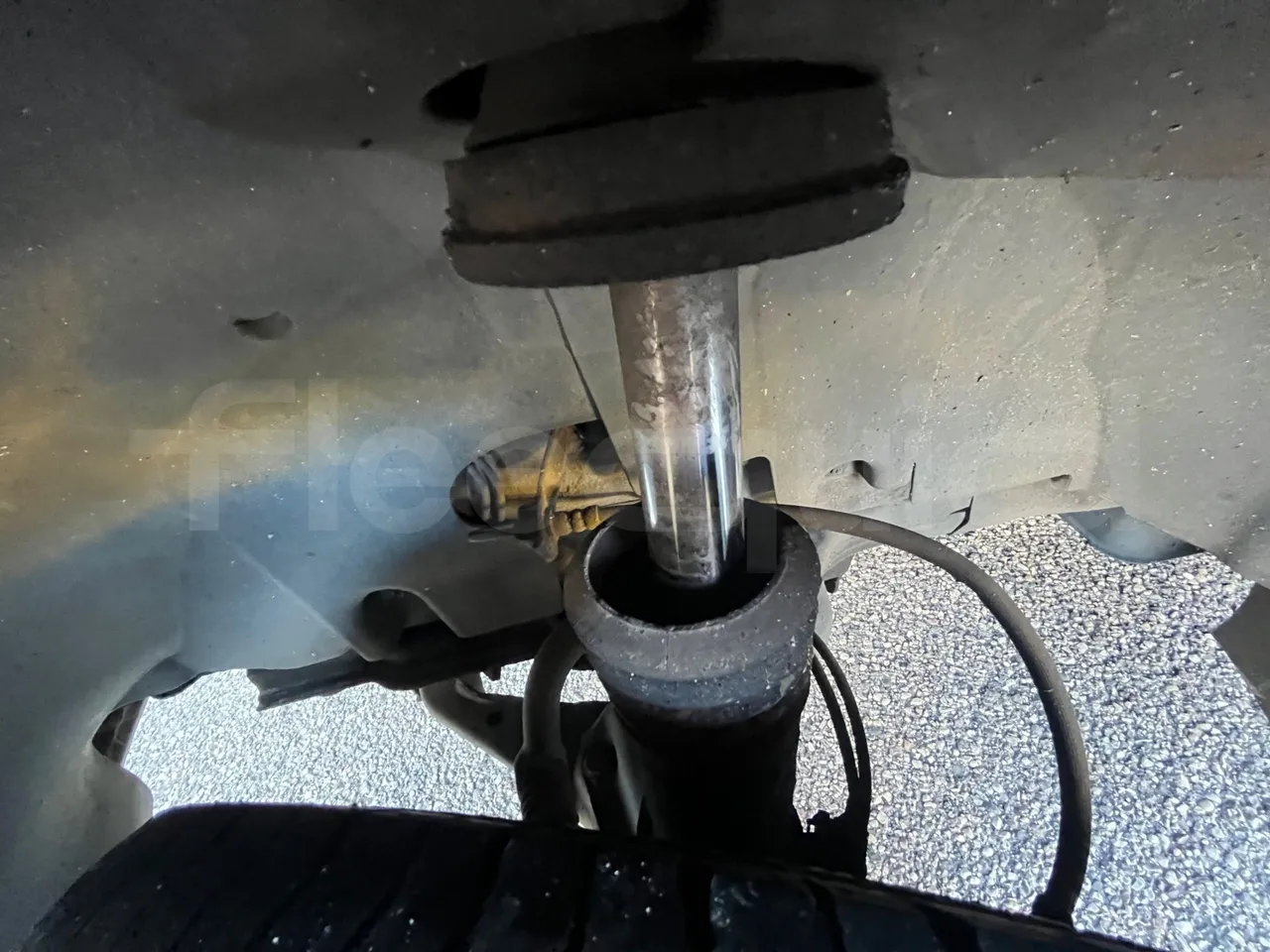 Mercedes-Benz Sprinter D'Auria - EUR5 - 140kW - 7.543m - front shock absorbers left