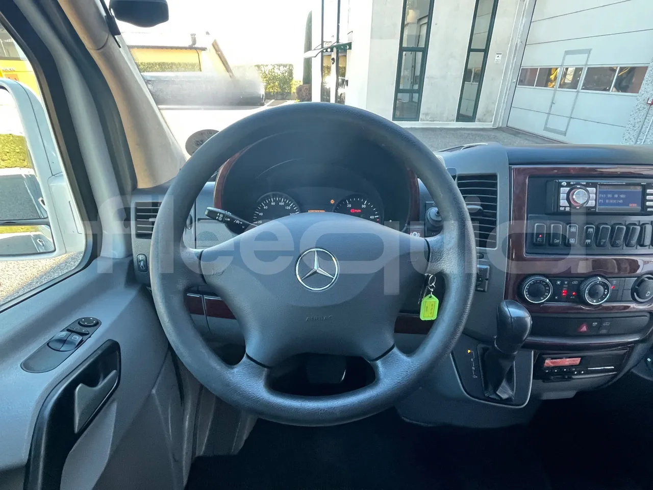 Mercedes-Benz Sprinter D'Auria - EUR5 - 140kW - 7.543m - steering wheel photo