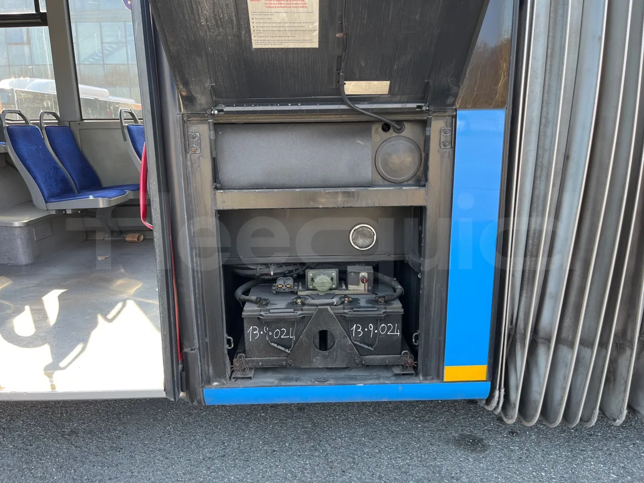 Mercedes-Benz Citaro G O530- Euro4 - 260kW - 17.940mt - external compartments photo