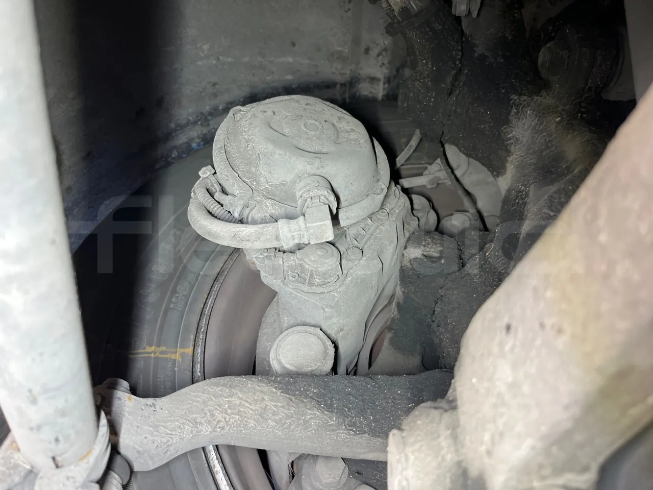 Mercedes-Benz Citaro G O530- Euro4 - 260kW - 17.940mt - front brake calipers right