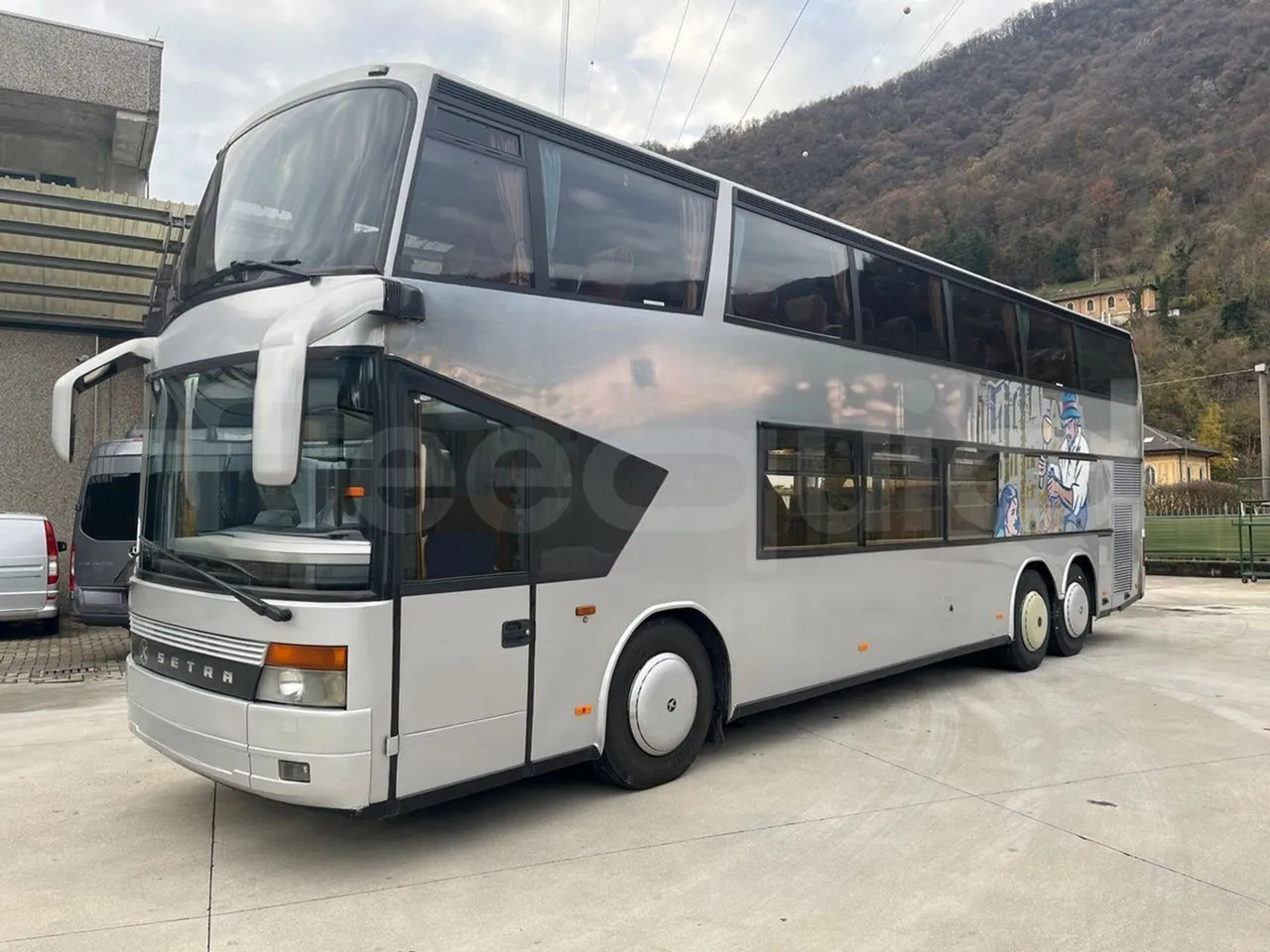 Setra S328 DT P80 E2- Euro2 - 385kW - 12mt - 3/4 front left