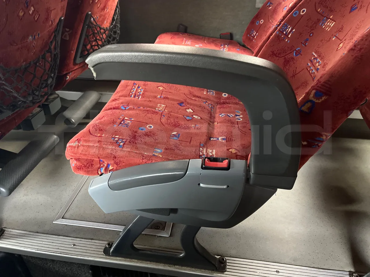 Setra S328 DT P80 E2- Euro2 - 385kW - 12mt - armrest detail photo