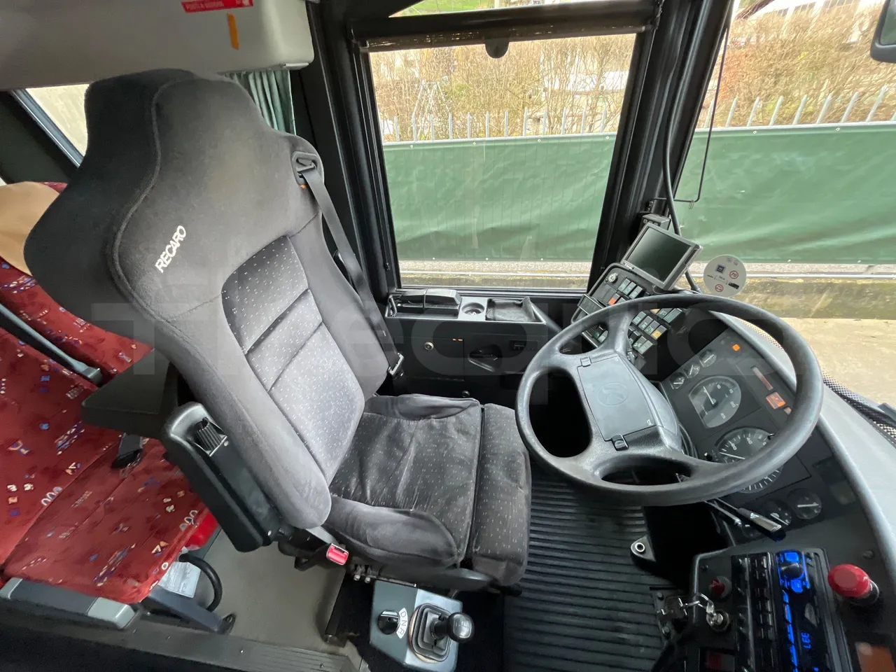 Setra S328 DT P80 E2- Euro2 - 385kW - 12mt - driver's seat photo
