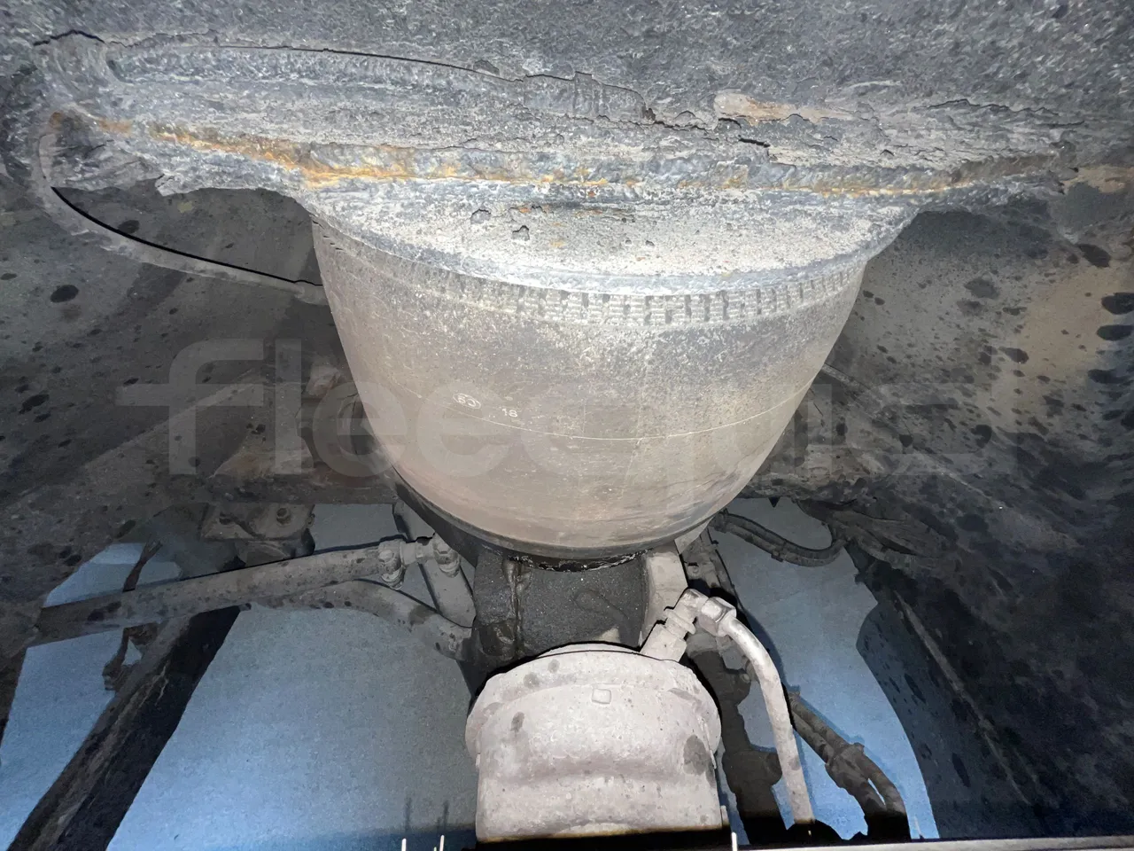 Setra S328 DT P80 E2- Euro2 - 385kW - 12mt - front shock absorbers left