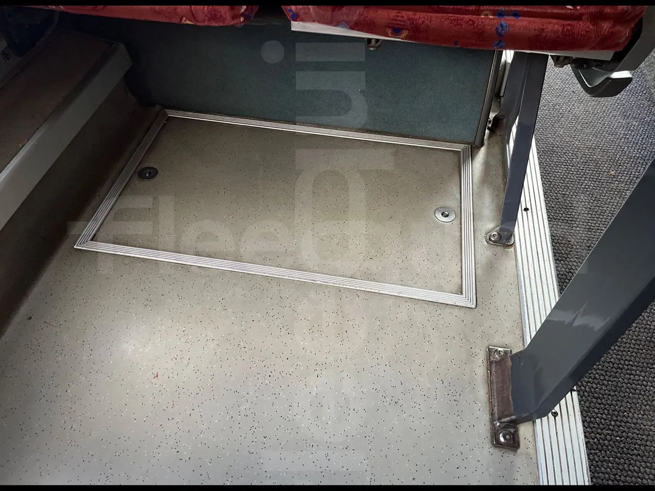 Setra S328 DT P80 E2- Euro2 - 385kW - 12mt - floor hatches photo