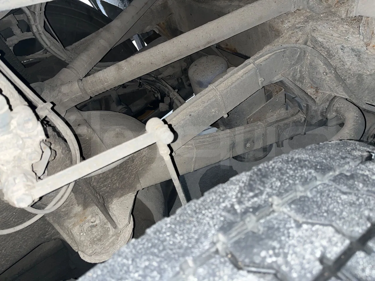 Setra S328 DT P80 E2- Euro2 - 385kW - 12mt - axel 3 shock absorbers 2 right