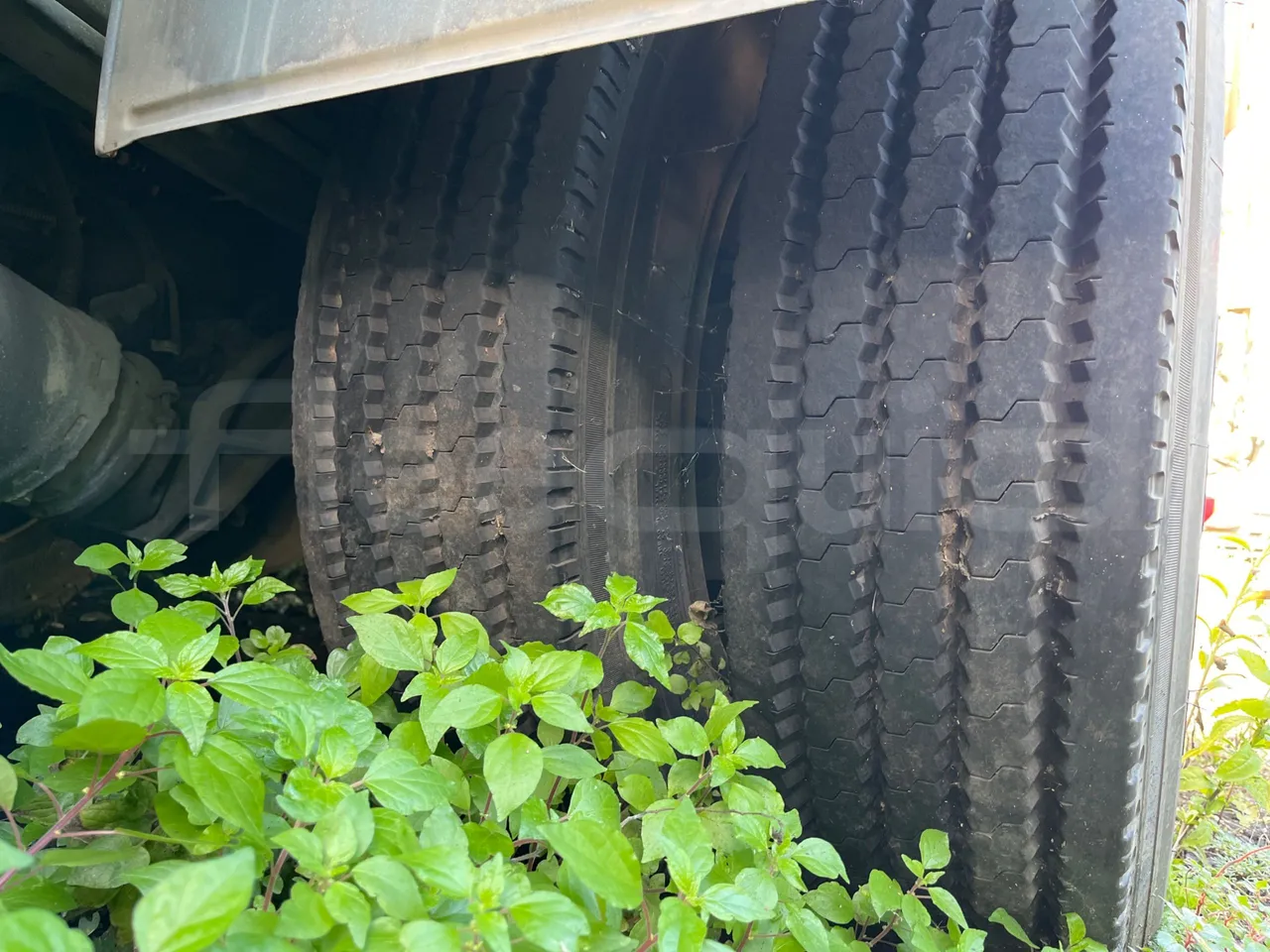 Scania CV P 94 DB4X2NZ230 - Euro3 - 169kW - 7.680mt - tread condition front tires left