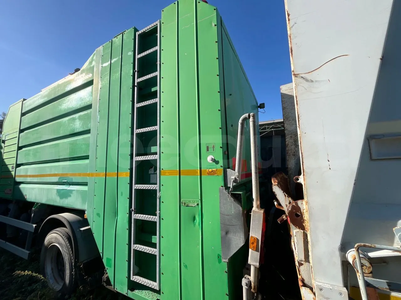 Scania CV P 94 DB4X2NZ230 - Euro3 - 169kW - 7.680mt - rear hatch closed