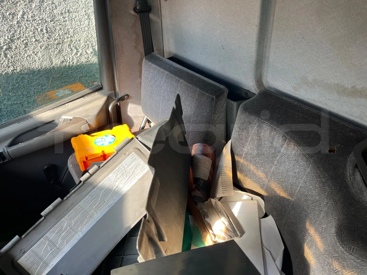 Scania CV P 94 DB4X2NZ230 - Euro3 - 169kW - 7.680mt - hostess seat photo