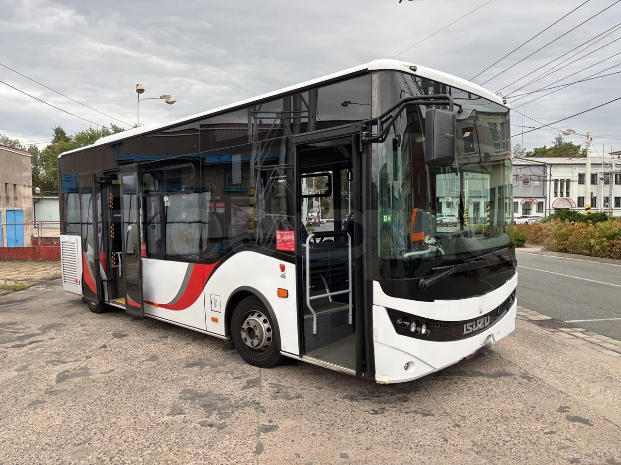 Isuzu Novo - 3/4 Front Right Side Doors Open