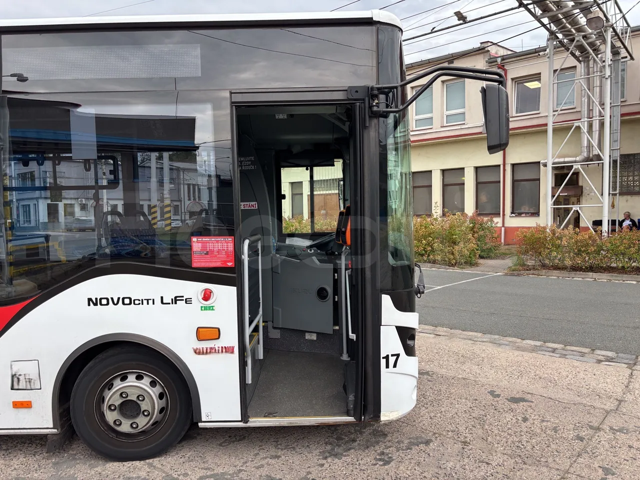 Isuzu Novo - Driver Door Open