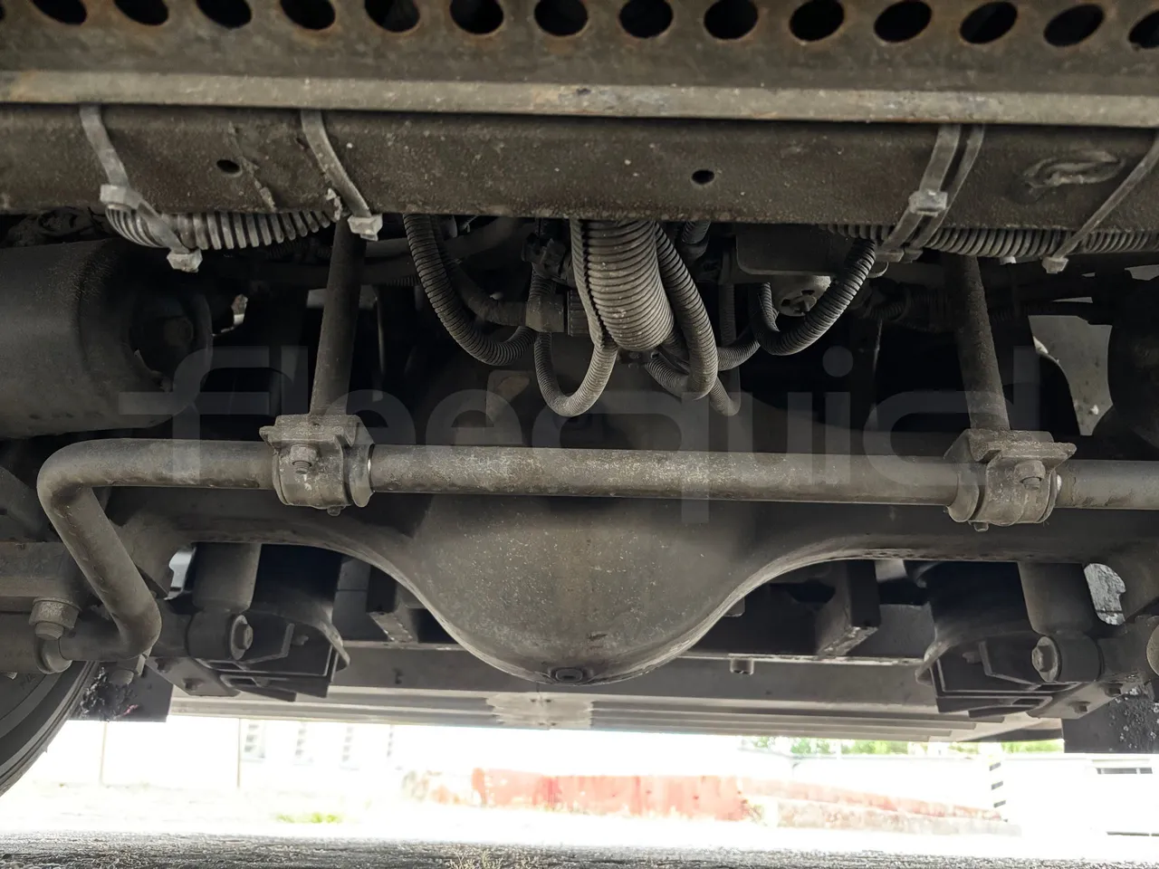 Isuzu Novo - Second Axle Central