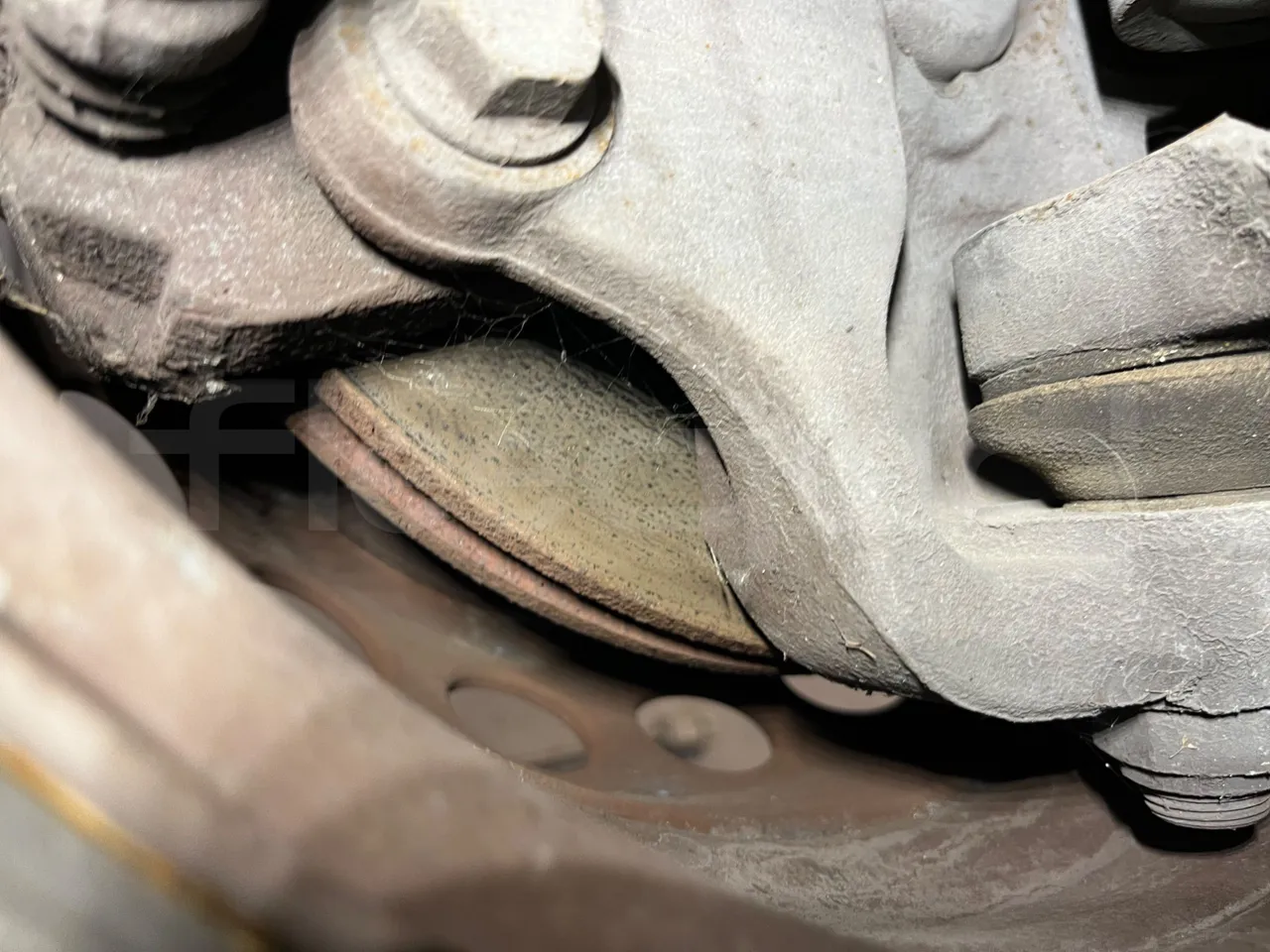 Mercedes-Benz Sprinter 906BB50 -EUR5 -190kW -7.744m - front discs right