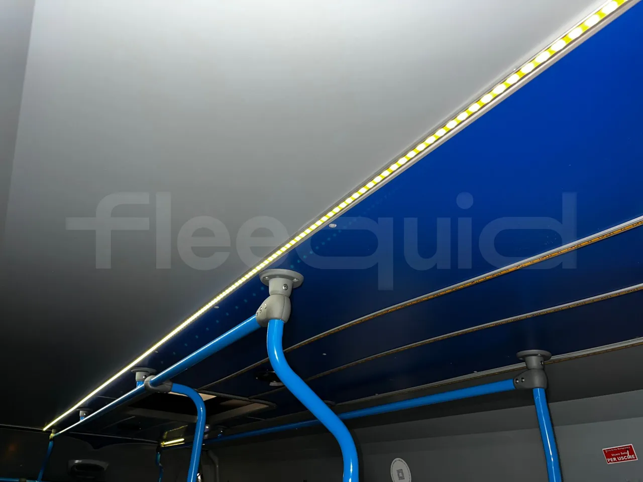 Mercedes-Benz Sprinter 906BB50 -EUR5 -190kW -7.744m - forward view middle aisle