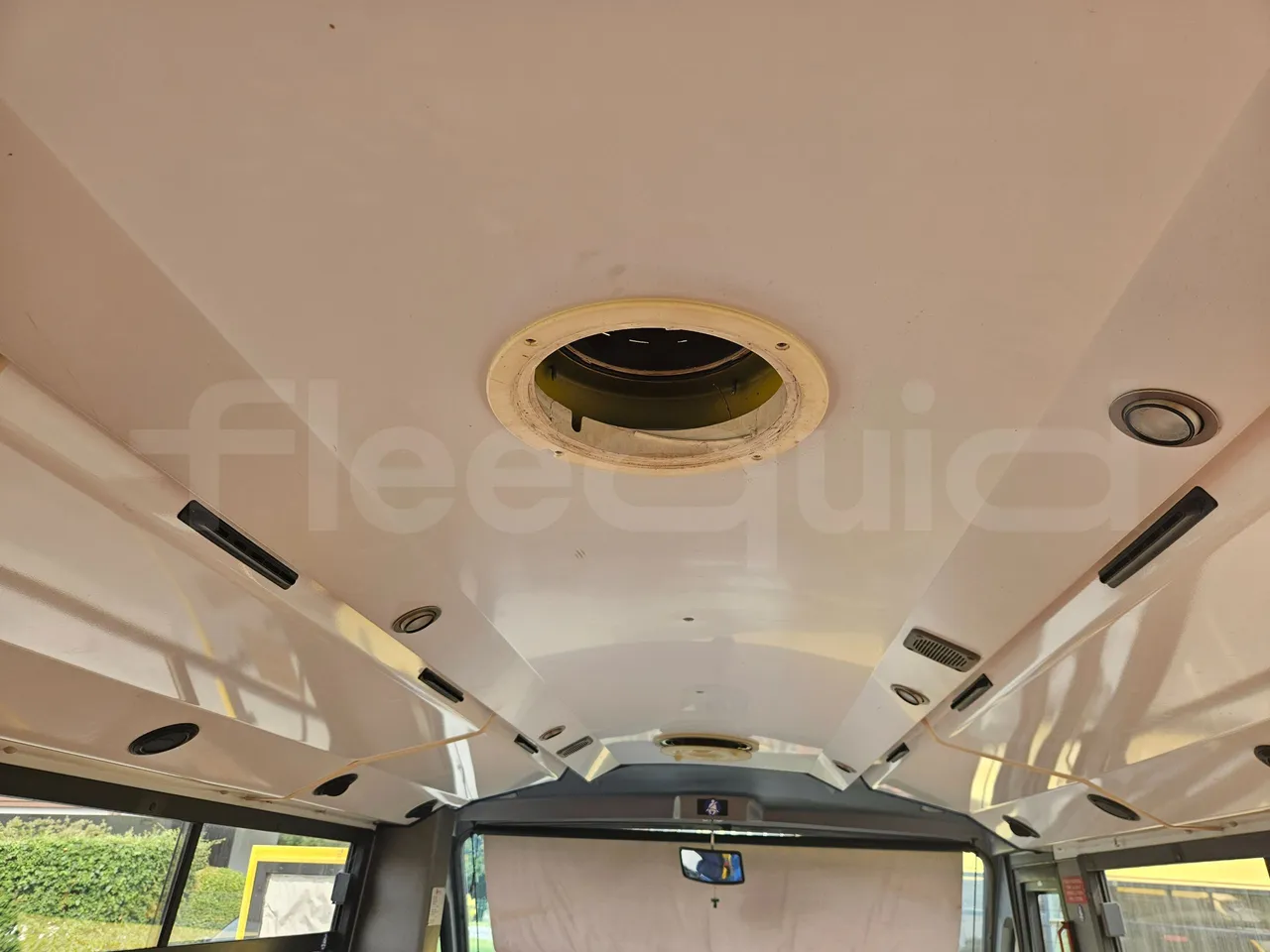 Iveco Cacciamali TS65-4350/ Euro5  - 100 Kw - 8,040 Mt - roof hatch 2