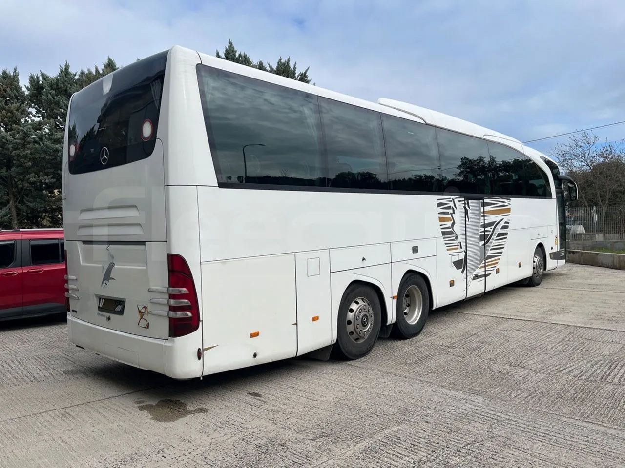 Mercedes-Benz Travego   Travego RHD M - Euro 5 - 315 kW - 13 mt - 3/4 front right doors