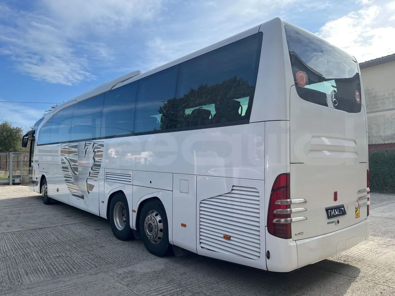 Mercedes-Benz Travego   Travego RHD M - Euro 5 - 315 kW - 13 mt - 3/4 left rear side