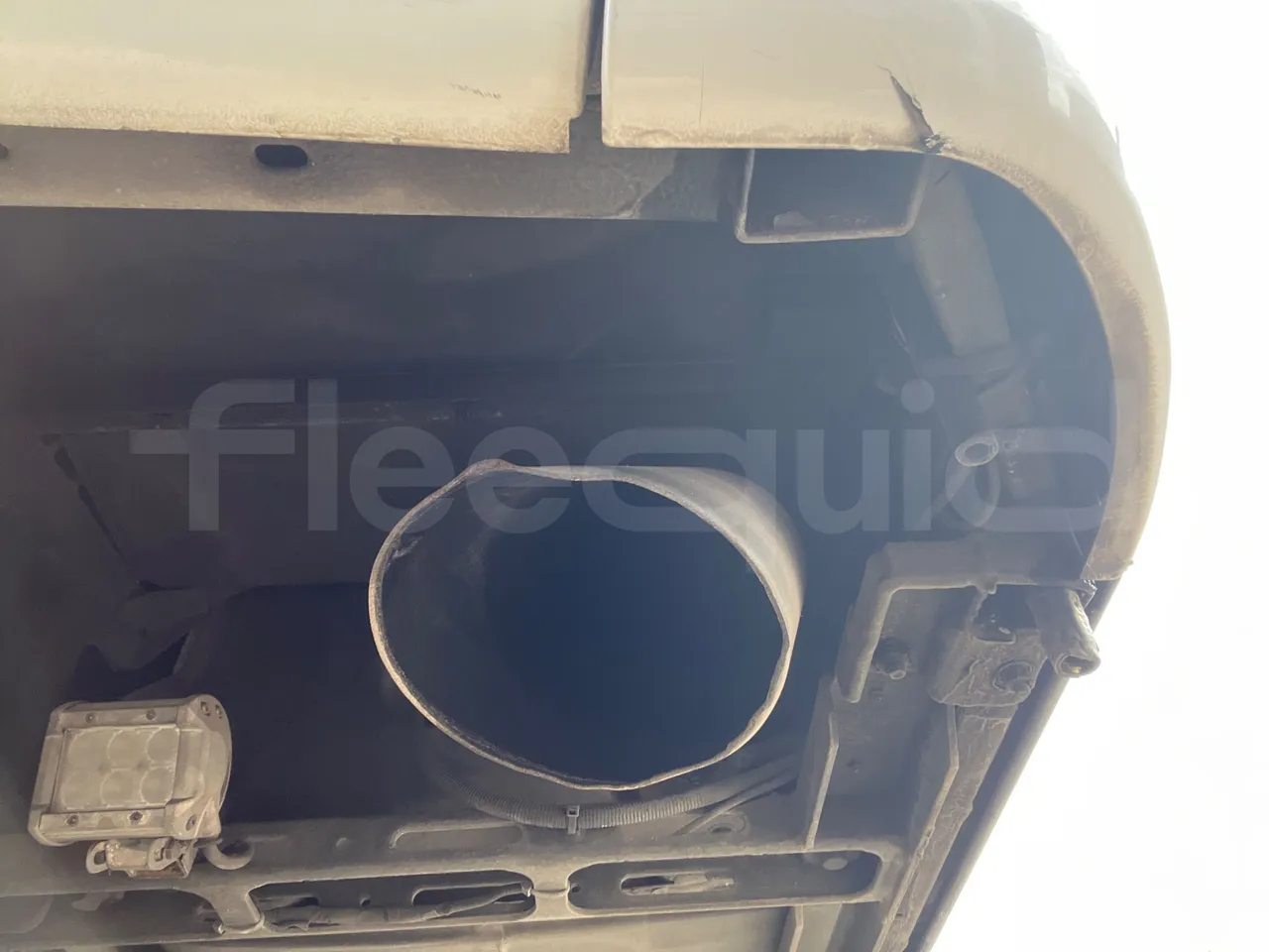 Mercedes-Benz Travego   Travego RHD M - Euro 5 - 315 kW - 13 mt - axle 2 discs left