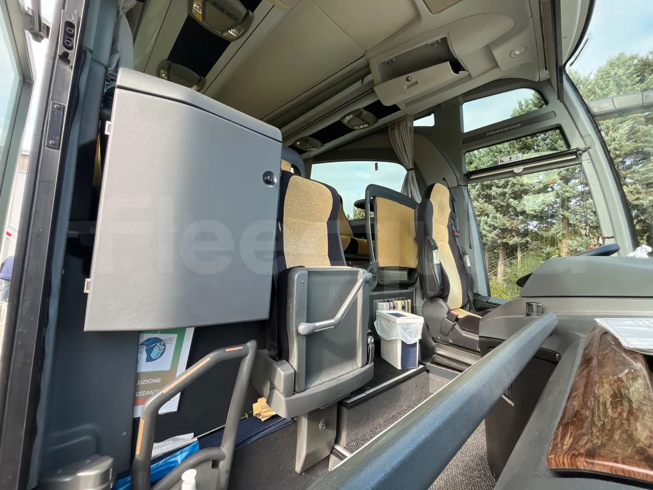 Mercedes-Benz Travego   Travego RHD M - Euro 5 - 315 kW - 13 mt - handrails photo