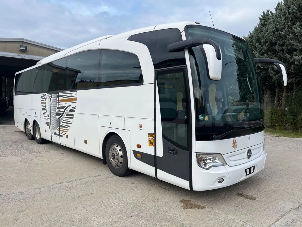 Mercedes-Benz Travego   Travego RHD M - Euro 5 - 315 kW - 13 mt - platform open photo