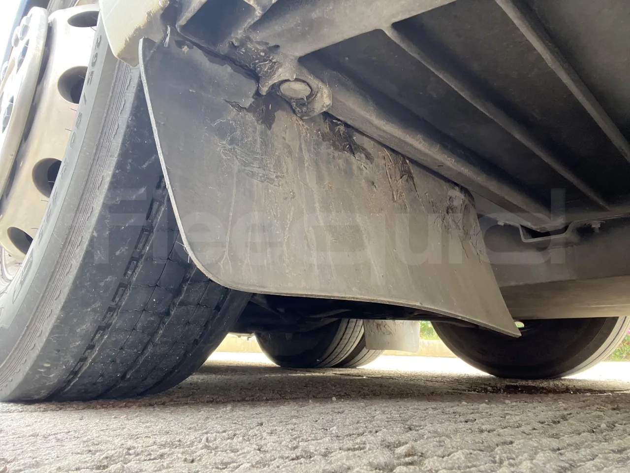 Mercedes-Benz Travego   Travego RHD M - Euro 5 - 315 kW - 13 mt - axle 2 shock absorbers 2 left