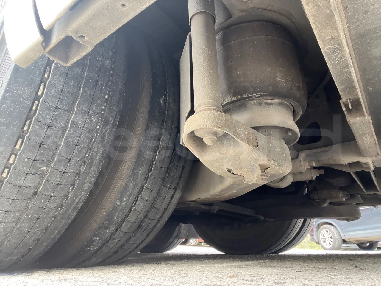 Mercedes-Benz Travego   Travego RHD M - Euro 5 - 315 kW - 13 mt - axle 3 right side