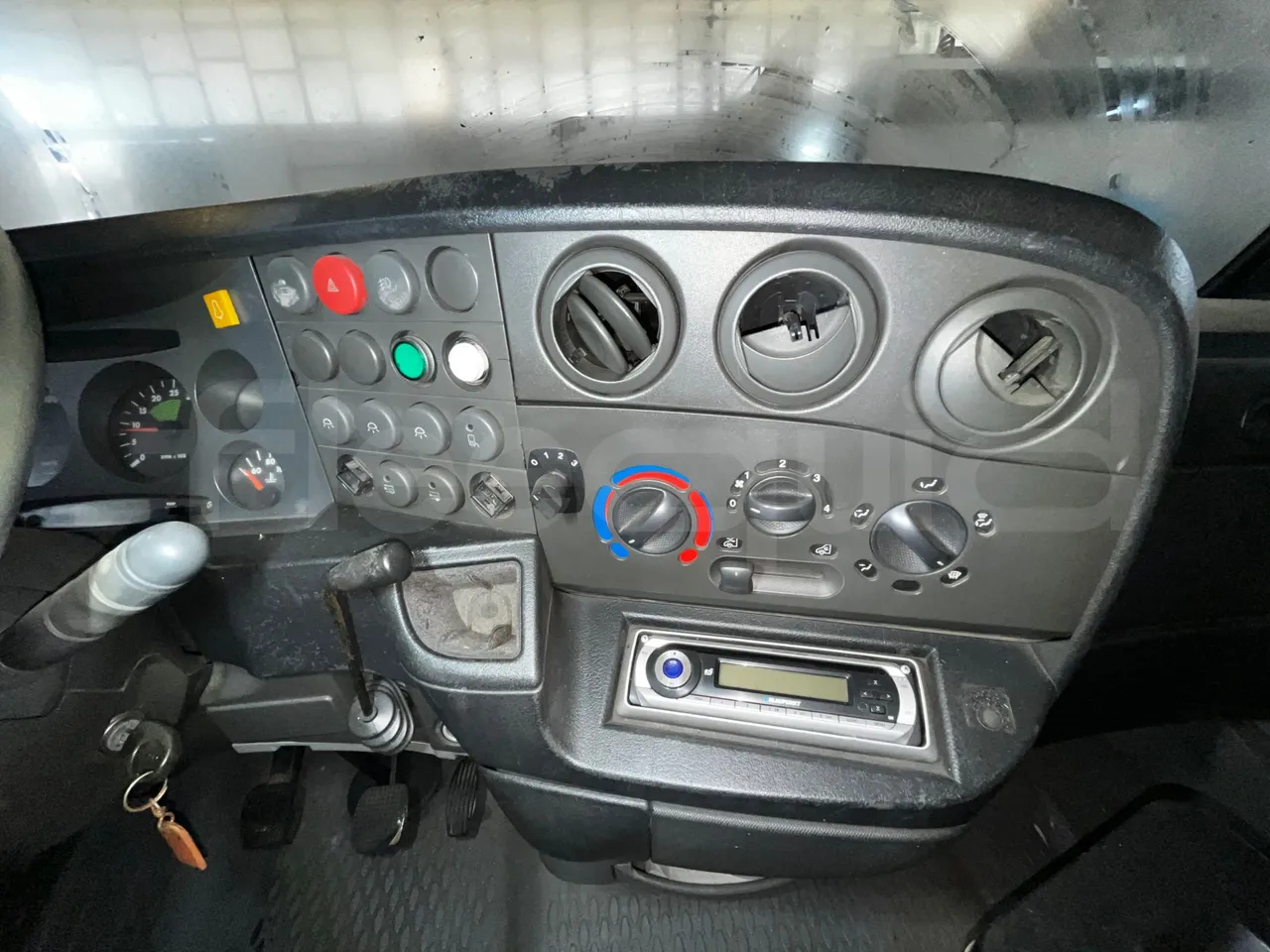 Iveco Cacciamali 65CNG/70 - EUR3 - 78kW - 6.770m - radio accessories photo
