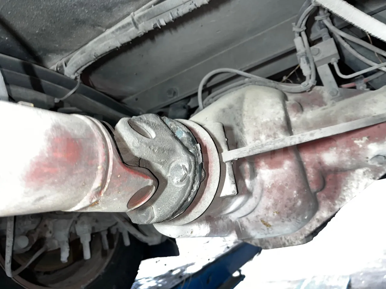 Iveco Cacciamali 65CNG/70 - EUR3 - 78kW - 6.770m - driveshaft photo