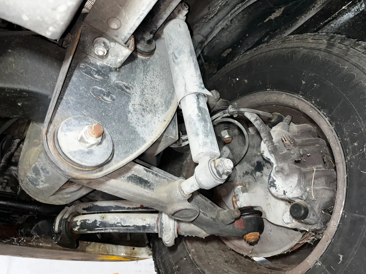 Iveco Cacciamali 65CNG/70 - EUR3 - 78kW - 6.770m - front shock absorbers left