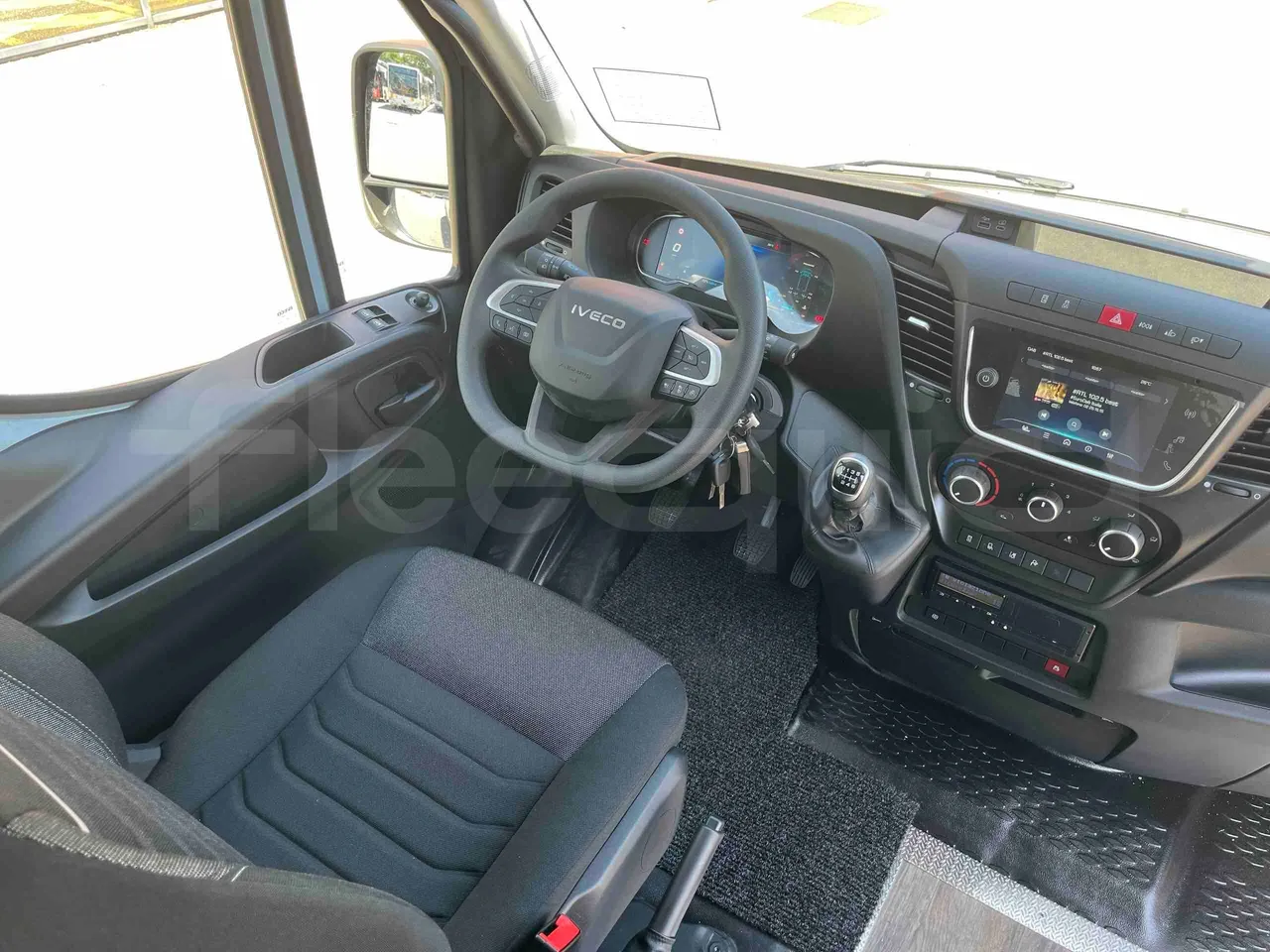 Iveco Daily - buttons panels on