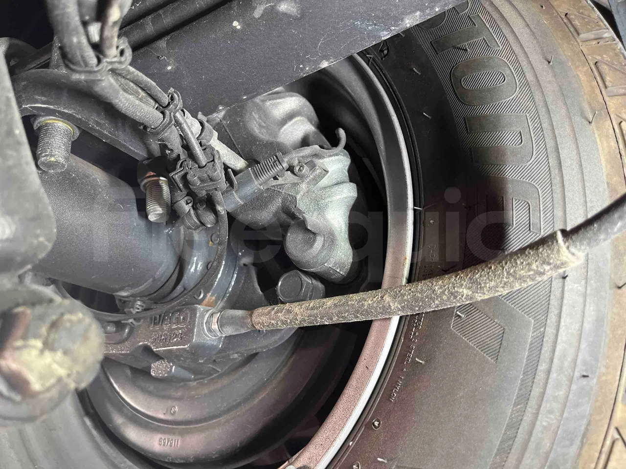 Iveco Daily - axle 2 caliper brakes left