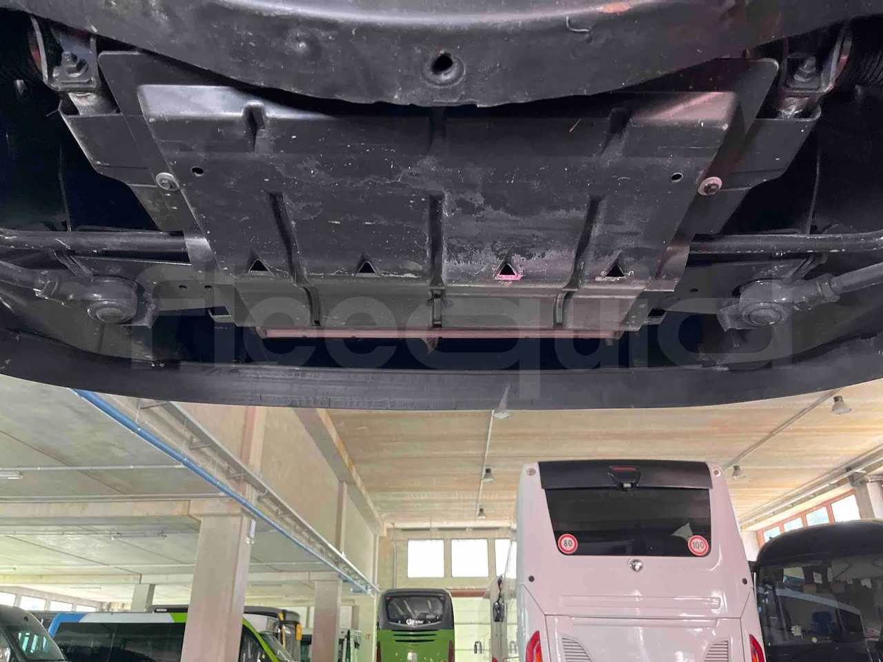 Iveco Daily - engine without protection