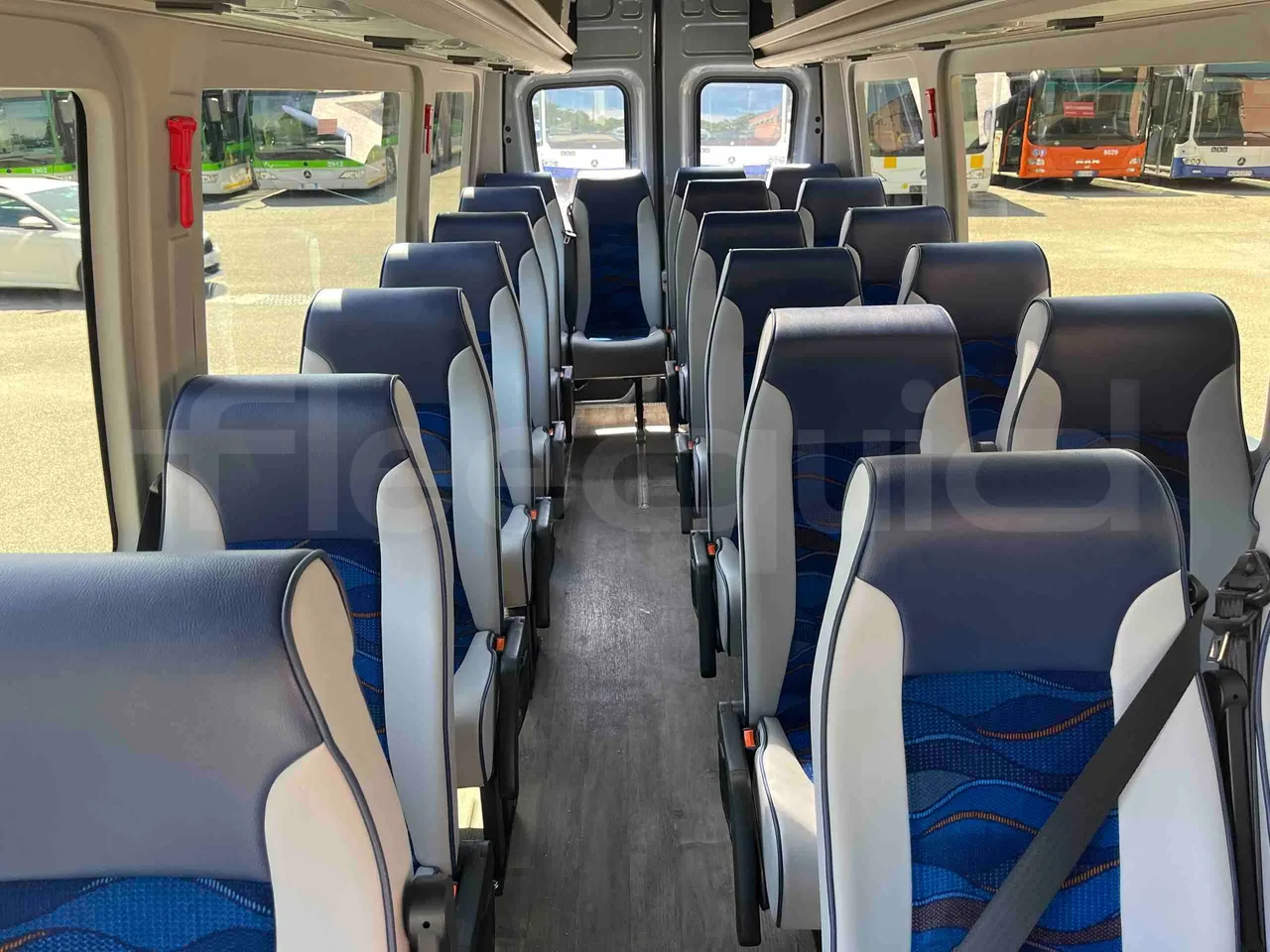 Iveco Daily - handrails photo