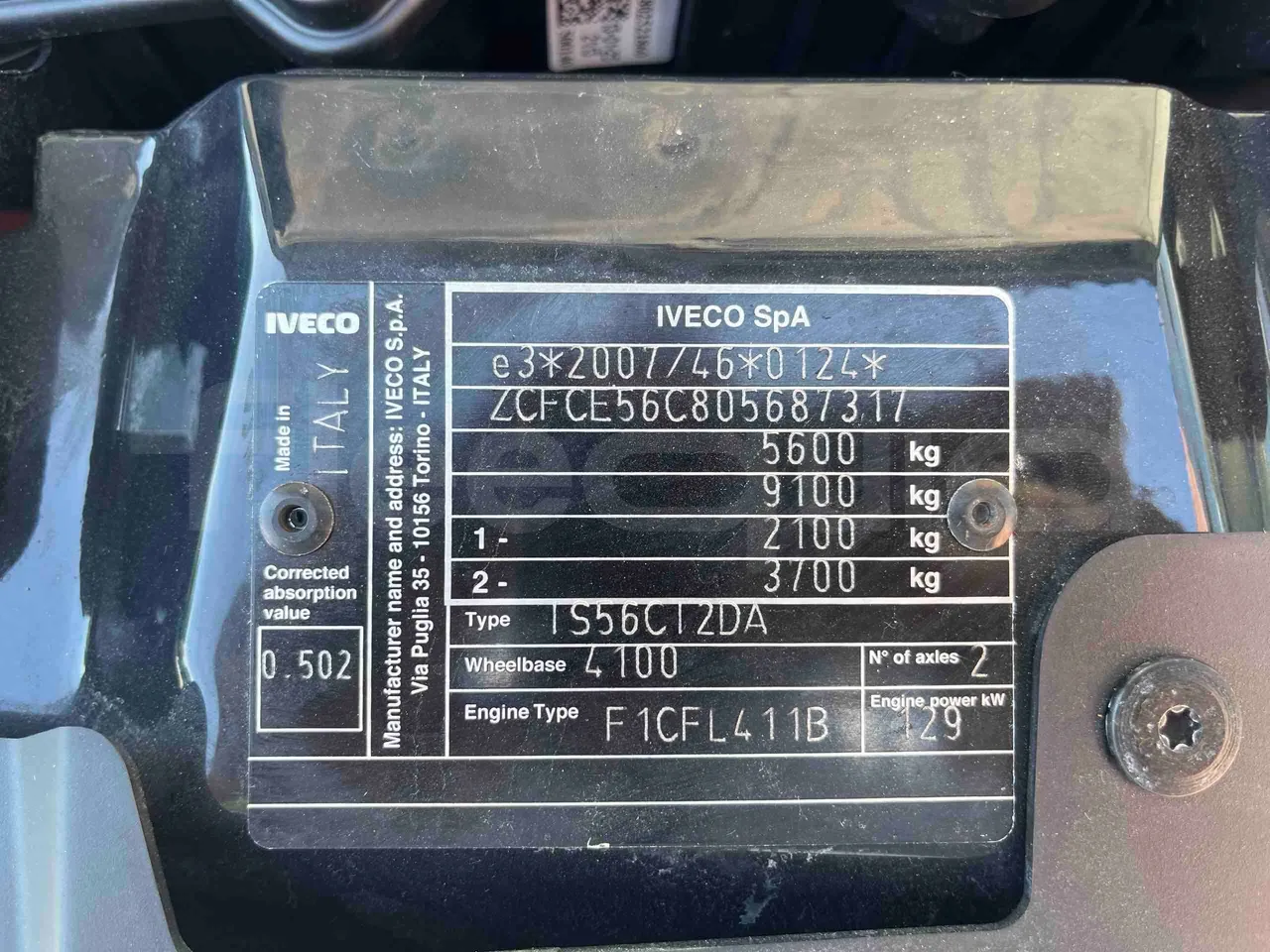 Iveco Daily - vehicle plate photo