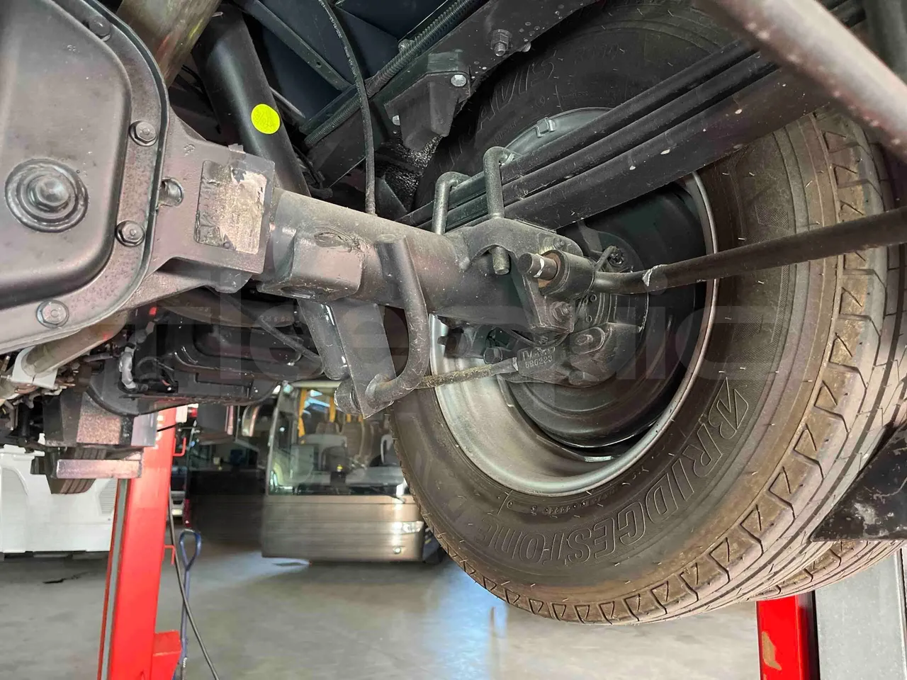 Iveco Daily - axle 3 left side