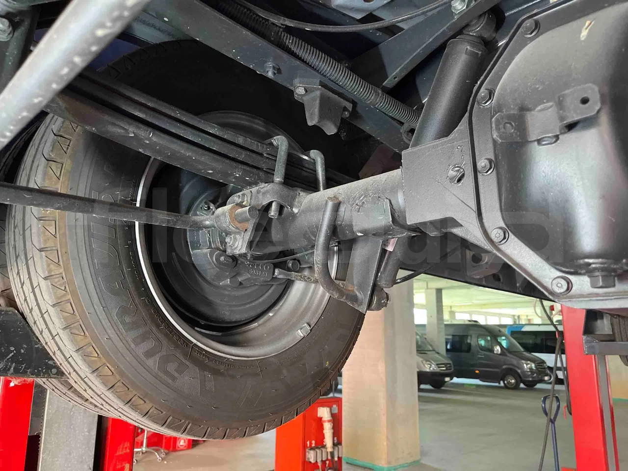 Iveco Daily - axle 3 right side