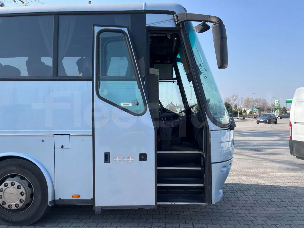 Bova B V Futura FHD 15 430 - EUR4 - 315kW - 12.7m - front door 1 open