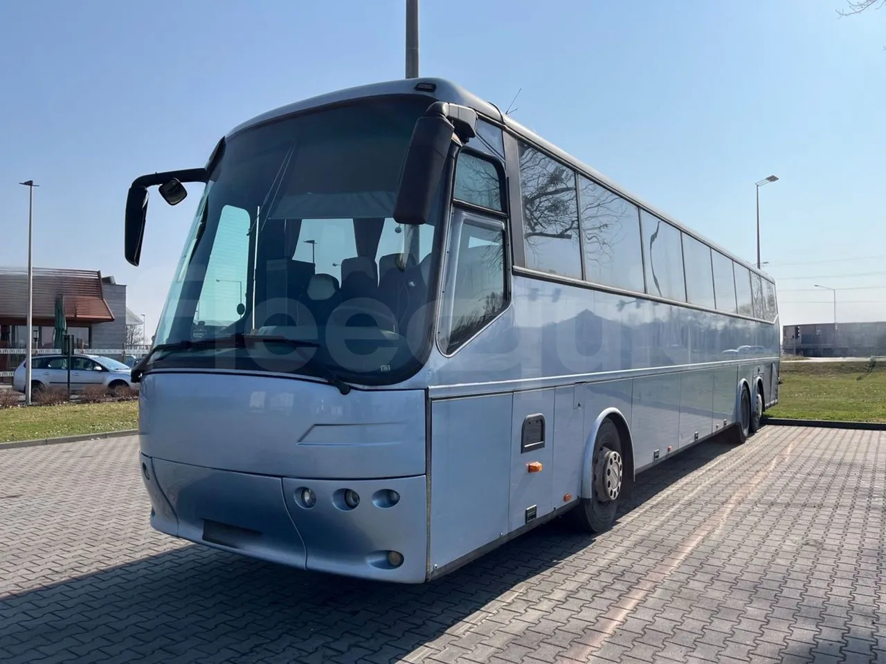 Bova B V Futura FHD 15 430 - EUR4 - 315kW - 12.7m - 3/4 front left