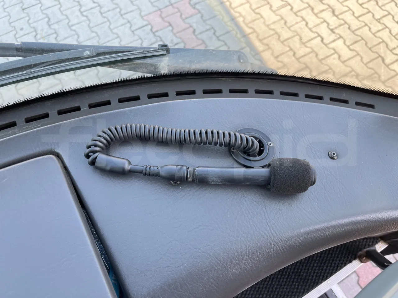 Bova B V Futura FHD 15 430 - EUR4 - 315kW - 12.7m - hostes microphone accessories photo