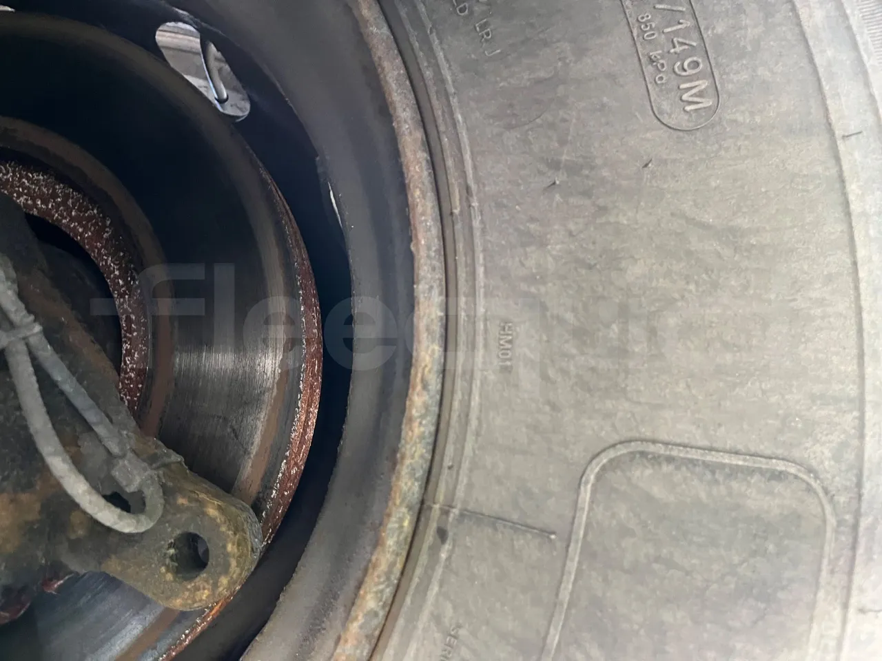 Bova B V Futura FHD 15 430 - EUR4 - 315kW - 12.7m - axel 3  discs right