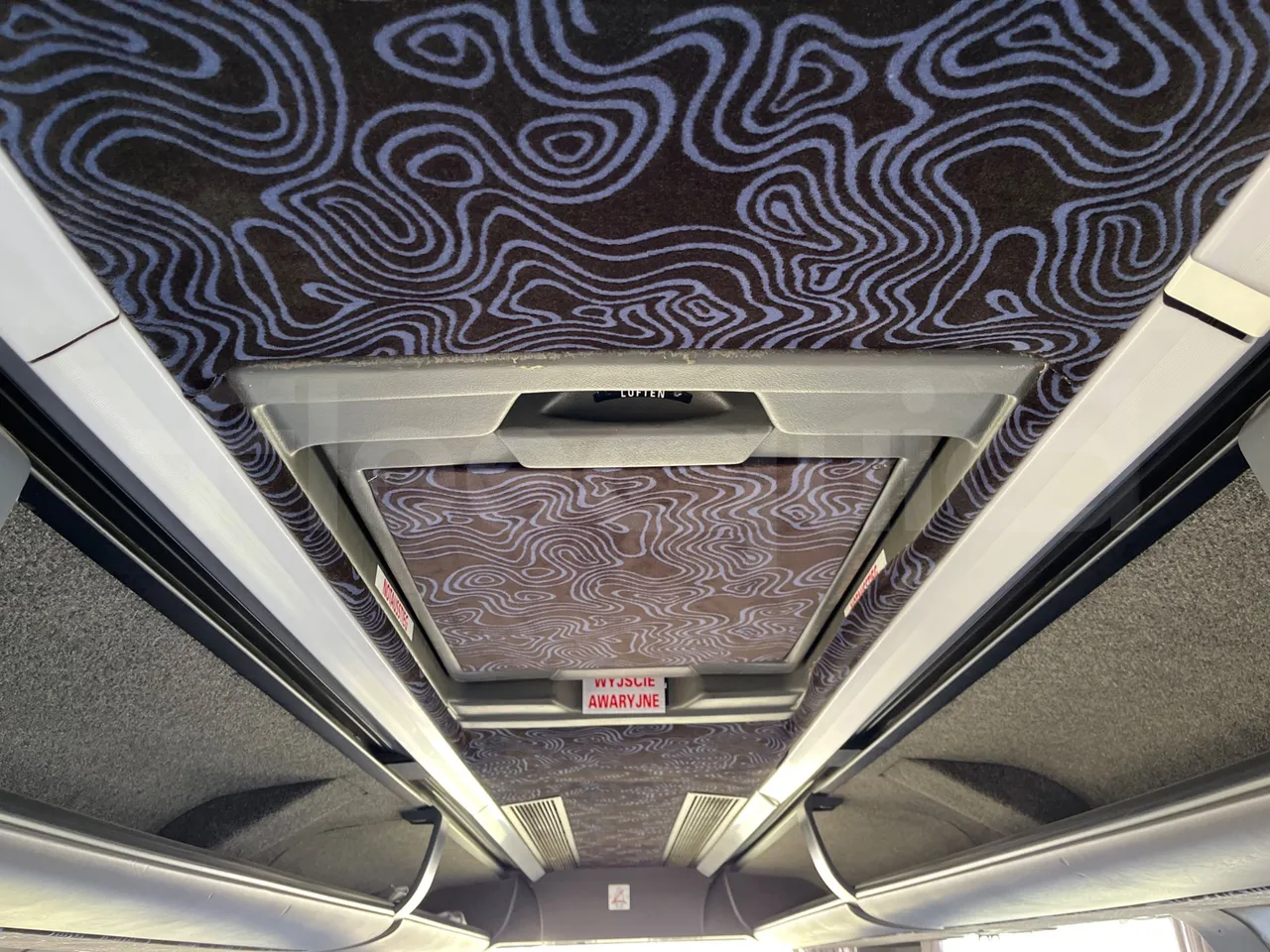 Bova B V Futura FHD 15 430 - EUR4 - 315kW - 12.7m - roof hatch 2