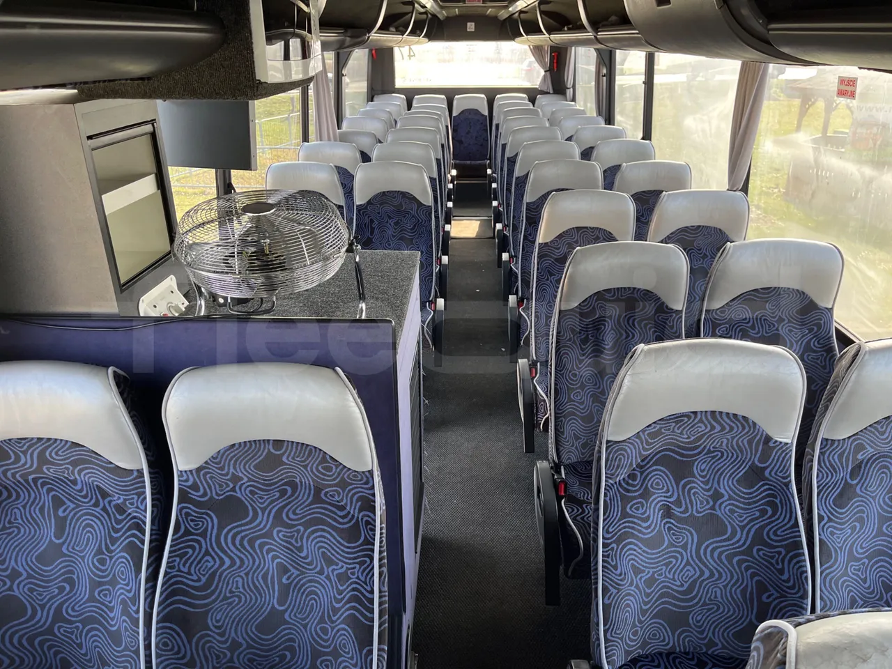 Bova B V Futura FHD 15 430 - EUR4 - 315kW - 12.7m - reverse view middle aisle