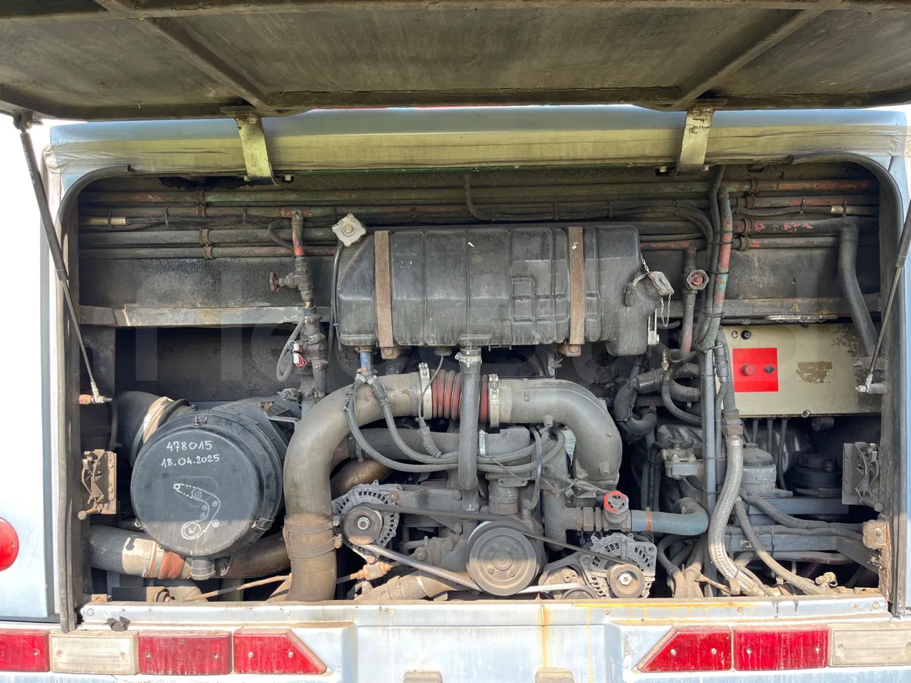 Bova B V Futura FHD 15 430 - EUR4 - 315kW - 12.7m - rear hatch open