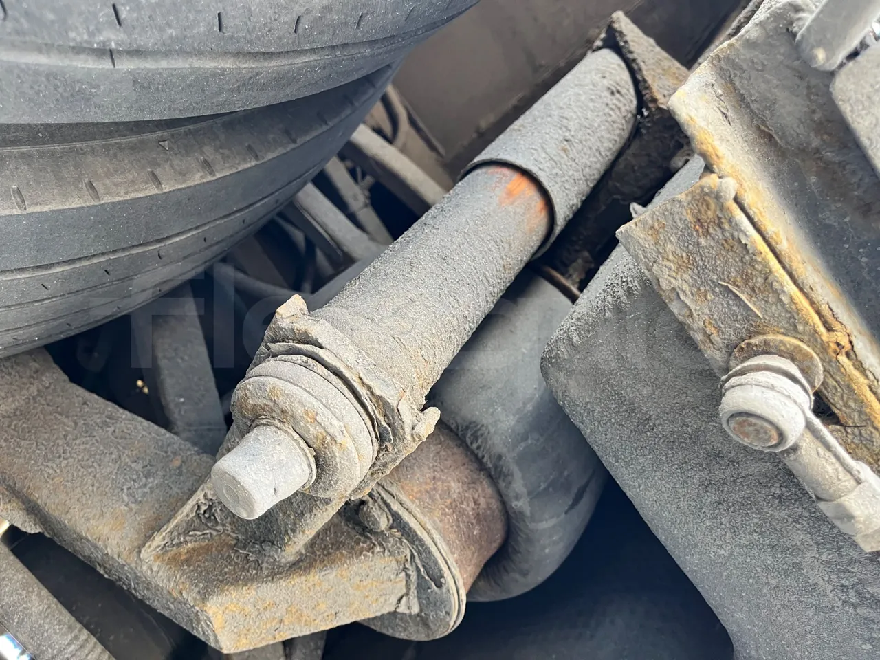 Bova B V Futura FHD 15 430 - EUR4 - 315kW - 12.7m - axle 2 shock absorbers 1 right