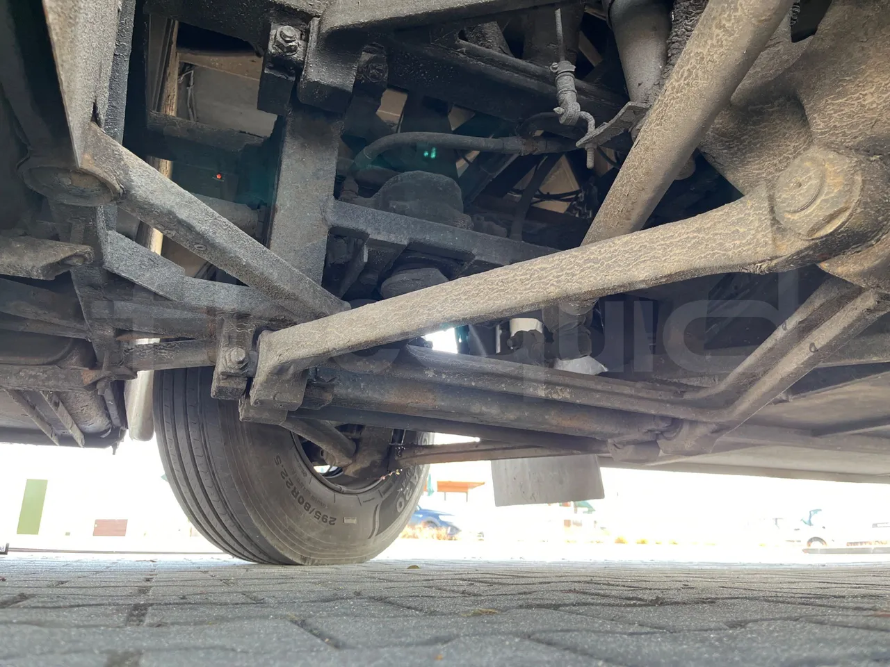 Bova B V Futura FHD 15 430 - EUR4 - 315kW - 12.7m - front axle left side