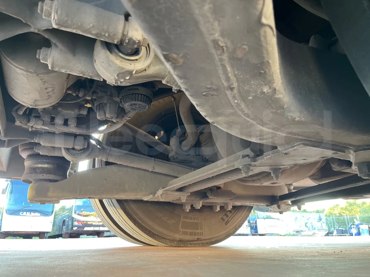 Mercedes-Benz Tourismo 632 02 - Euro6 - 315kW - 12.960mt - axle 2 discs right