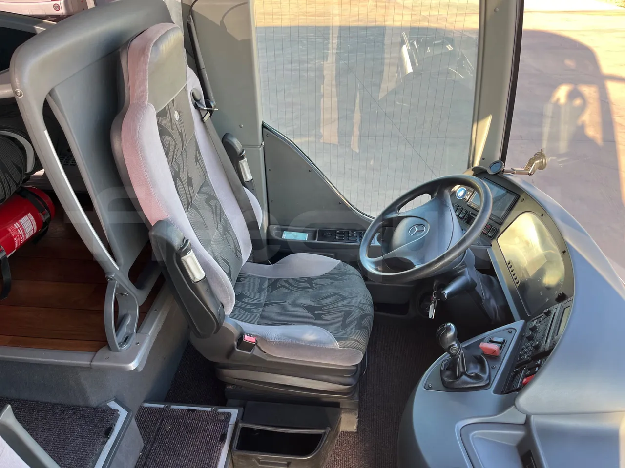 Mercedes-Benz Tourismo 632 02 - Euro6 - 315kW - 12.960mt - driver's seat photo